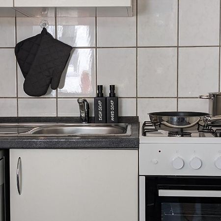 Tt Living Apartments Bonitas & Divinitas I 2 Schlafzimmer I Kueche I Vollbad I Waschmaschine Rellingen Buitenkant foto
