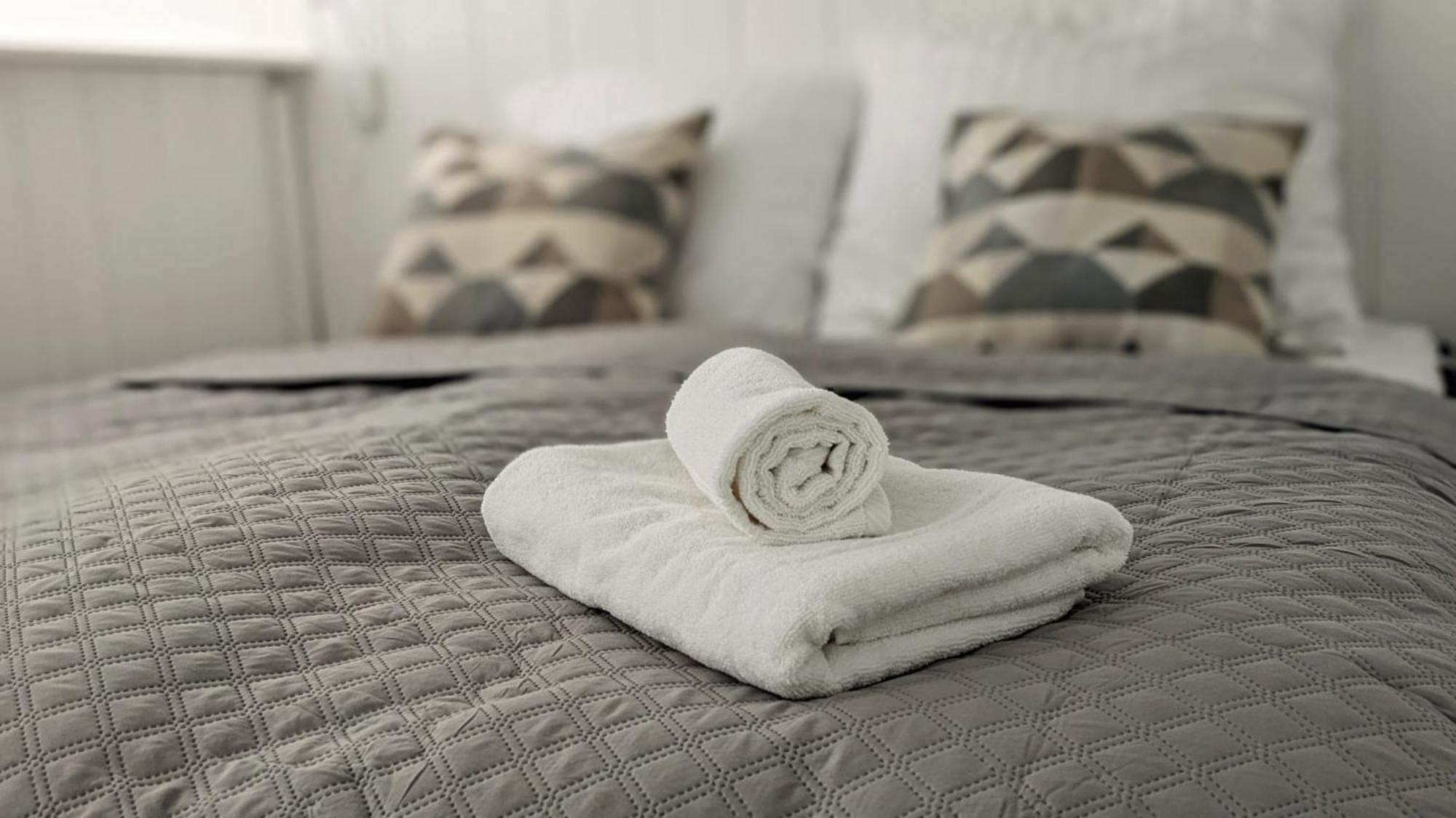 Tt Living Apartments Bonitas & Divinitas I 2 Schlafzimmer I Kueche I Vollbad I Waschmaschine Rellingen Buitenkant foto