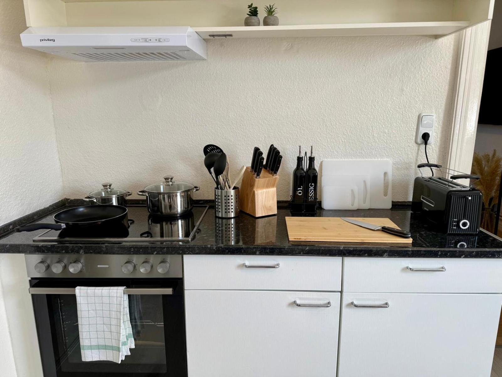 Tt Living Apartments Bonitas & Divinitas I 2 Schlafzimmer I Kueche I Vollbad I Waschmaschine Rellingen Buitenkant foto