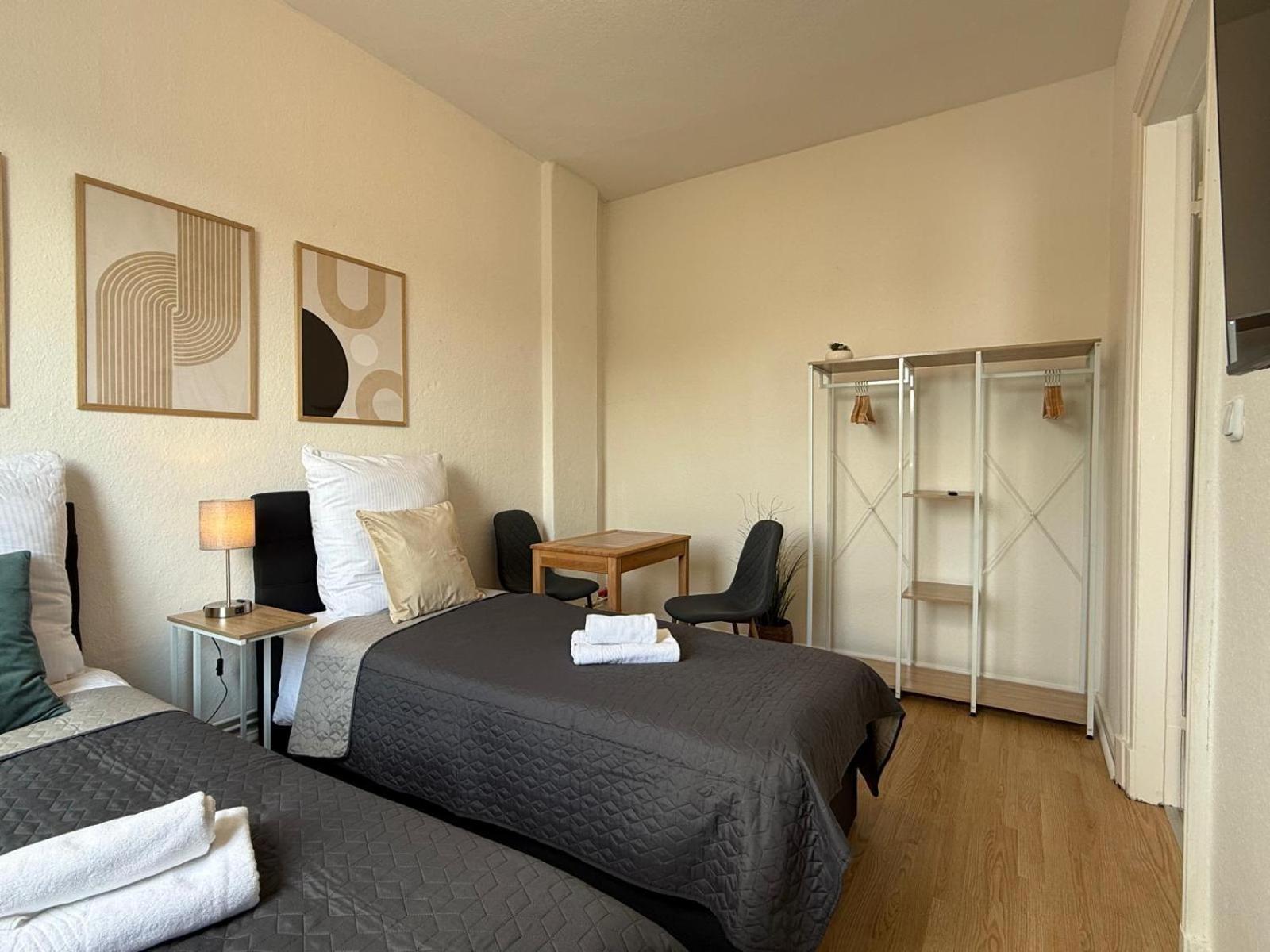 Tt Living Apartments Bonitas & Divinitas I 2 Schlafzimmer I Kueche I Vollbad I Waschmaschine Rellingen Buitenkant foto
